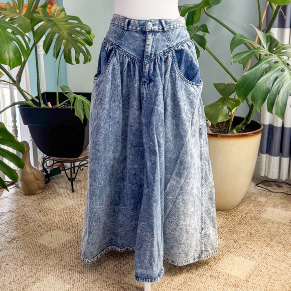 Jordache Denim Maxi Skirt - Picture 8 of 8